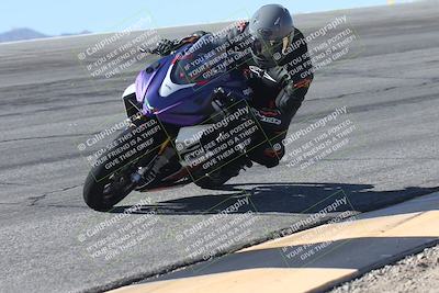 media/Oct-13-2025-Moto Forza (Mon) [[a66d839500]]/4-C Group/Session 2 (Bowl)/